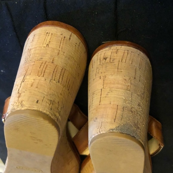 Coach size 10 British Tan / Cognac leather thong heel ,wedge with cork heel - Picture 11 of 12